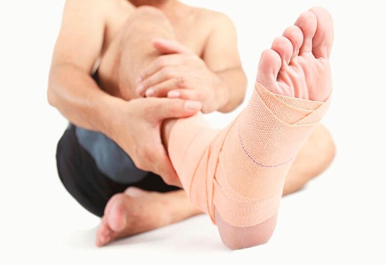 pain in the joints of the feet